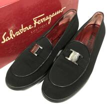 【フェラガモ】本物 Ferragamo 靴 24cm 黒 ヴァラ ローファー スリッポン ビジネスシューズ 女性用 レディース イタリア製 6 1/2 C 箱有_画像1