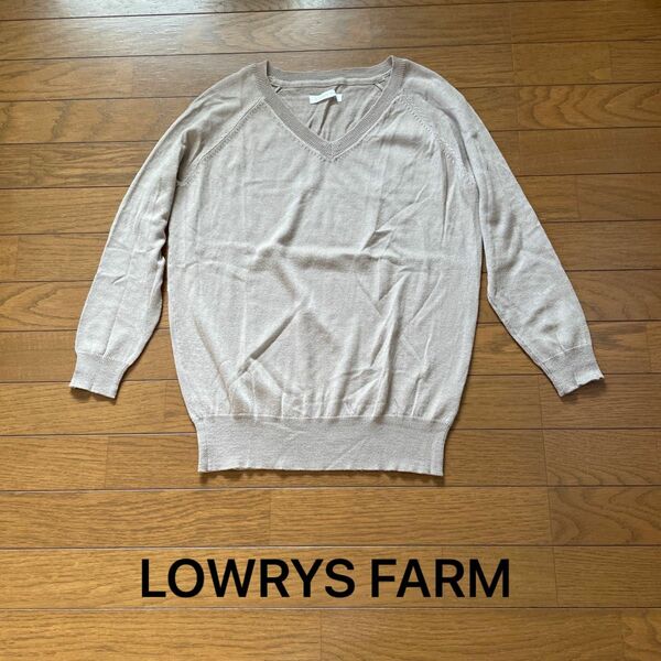 LOWRYS FARMローリーズファーム Vネックニット 