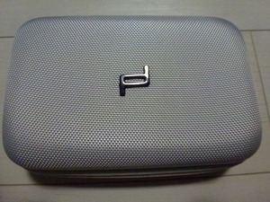 非売品・未使用「ポルシェ・デザイン」(PORSCHE DESIGN)ファスナー付収納ケース・マレーシア航空国際線限定品(シルバー)