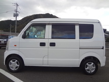 ★早い者勝ち、エブリィ、OEM，スクラムV,4WD,AT,AC,PS,PW,ナビ、９６８００KM,美車、車検6年３月_画像3