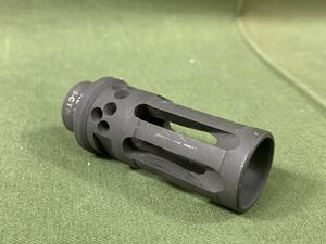 ③ Zparts ？ SUREFIRE WARCOMP 556 タイプ CTN-1/2-28 14mm逆ネジ スチール フラッシュハイダー 重量75g