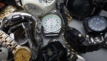 ●②ジャンク 時計 まとめ 総重量 約1.7㎏ 不動 腕時計 ベルト コマ セット CASIO SEIKO 等 含 カシオ セイコー_画像4