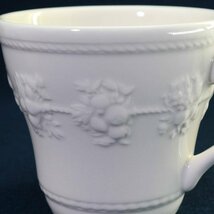 未使用品！WEDGWOOD Festivity マグカップ アイボリー＆ピンク セット ペア 箱付き ウェッジウッド フェスティビティ◆712f09_画像3