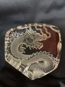 龍 置物 ガラス彫刻 13cm×14cm×3cm 990g干支 辰年 ドラゴン ガラス クリスタル 縁起物 彫刻 美術品 