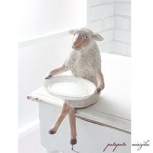 ino cent sheep antique style tray .... display tray stand display patamin case miscellaneous goods 