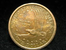 アメリカ合衆国　2000年　サカガウィアー　1ドル　コイン　P硬貨　インディアンのショーショーニー族　&　イーグル_画像3