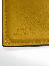 FENDI◆3つ折り財布/レザー/YLW/レディース/バケットマイクロ/裏側スレ有_画像3