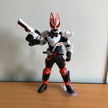 (一円スタート)中古品 一番くじ 仮面ライダーギーツ with レジェンド仮面ライダー -Next Battle!- A賞 SOFVICS 仮面ライダーギーツ_画像1