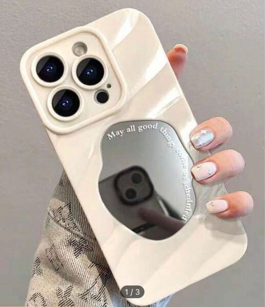 かわいいミラー付きウェーブ携帯ケース ベージュ iPhone13