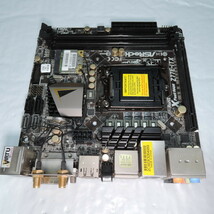  ASRock Z77E-ITX LGA1155 Mini ITX_画像2