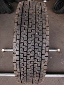 T1840　未走行品 1本のみ! 295/80R22.5 153/150J ヨコハマ スタッドレス ZEN 903ZW 冬 295/80-22.5 295/80/22.5 トラック