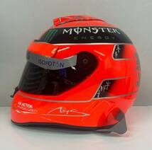 海外 送料込み 　高品質　ミハエル・シューマッハ　F1　2012年モデル　実用レーシング　カート　ヘルメット　サイズ各種 等身大　レプリカ_画像2