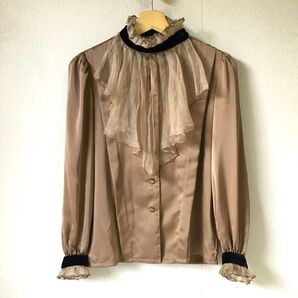 オンワード樫山 ヴィンテージフリルブラウス