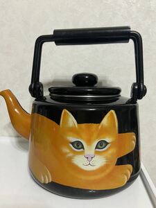 Vtg 80's Enamel Tea Kettle W/cat by MARTIN LEMAN 