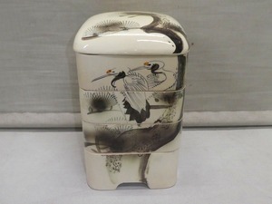 ●レトロ 陶器製 鶴 松 四段重 重箱 お節 おせち 正月 アンティーク 時代物 古民具 古道具 陶器 焼物●