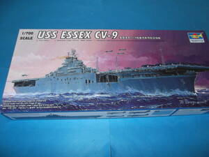 1/700 トランぺッター アメリカ海軍航空母艦CV-9 「エセックス」