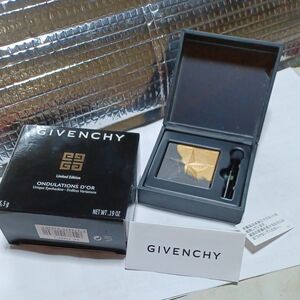 【アイシャドウ】新品★未使用 《 GIVENCHY 》ジバンシーオンデュラシオン・ドー 5.5g イタリア製 ゴールド