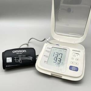 OMROM オムロン 上腕式 血圧計 自動血圧計 脈拍 測定器 HEM-8731 HEM-FM31 カフ収納 医療機器 ヘルスケア 簡単操作 大型表示 動作確認済み