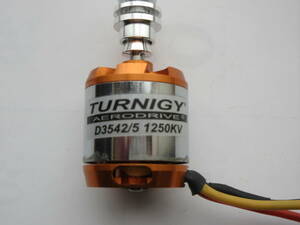 TURNIGY　D3542/5　1250KVブラシレスモーター　コレット付き