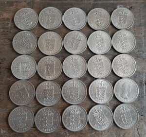 イギリス 25個 シリング 英国コイン 美品です 本物 イングランドライオンデザイン エリザベス女王 25mmよろしくお願いします