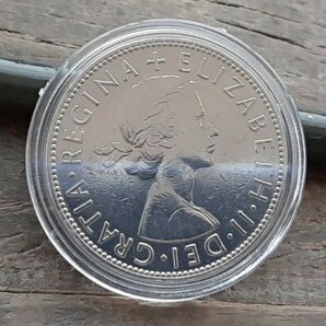 硬貨 イギリス 1963年 ハーフクラウン 英国コイン 美品です 本物エリザベス女王 32mm 14g コインの画像2