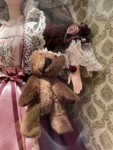 【未開封】MATTEL　 バービーVictorian Barbie with Cedric Bear 【希少】テディベア付　ヴィクトリア バービー コレクターエディション　_画像6