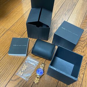 MARC BY MARC JACOBS 腕時計 レディース　箱付き