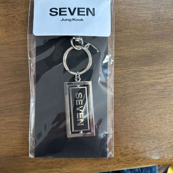 BTS ジョングク SEVEN キーホルダー オフィシャル
