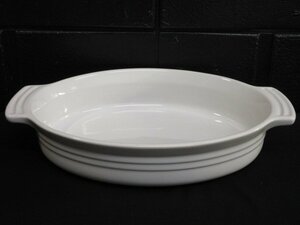 t8870　ルクルーゼ　グラタン皿　オーバルプレート　オーバルディッシュ　楕円　陶器製　オフホワイト　LE CREUSET