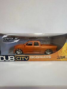 Jada TOYS DUB CITY BIG BALLERS DOOGE RAM ダッジラム 1/18スケール