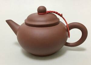『紫砂茶壷』中国茶器・中国茶用の急須（標準壺）【中国・江蘇省宜興】
