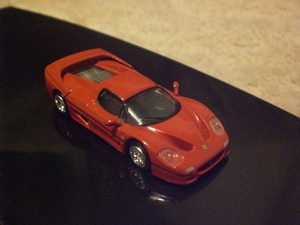 コンビニ 缶コーヒー フェラーリ F50 ミニカー 赤 red ロッソコルサ 1/72スケール イタリア イタ車