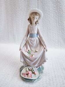 LLADRO 陶器人形 陶器 フィギュリン 欠けあり スペイン製 アンティーク 当時物 コレクション 陶花 リアドロ 人形 インテリア オブジェ(1018