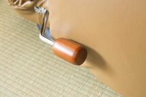 日本製高級座椅子 スーパーソフトレザー ハイバック ザイス 合成皮革ブラウン色 回転肘付き_画像5