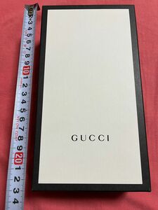 GUCCI 空き箱　乾燥剤など