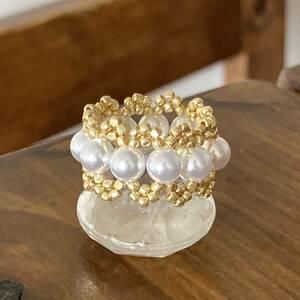 13-15 number beads ring ring hand made white pearl . Gold. ring 
