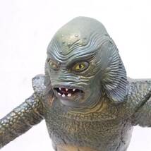 ◆MONOGRAM モノグラム CREATURE FROM THE BLACK LAGOON 大アマゾンの半魚人 当時物?プラモデル 塗装済み完成品 パーツ外れ土台欠品◆N1597_画像4