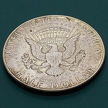 アメリカ 1968年 リバティコイン ケネディ イーグル ハーフドル HALF DOLLAR 50セント 銀貨 約11.56g 約30.5×2mm シルバー400 自宅保管品_画像4