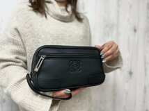 未使用展示品 LOEWE ロエベ アナグラム セカンドバッグ ハンドバッグ バッグ レザー 黒 メンズ 66187_画像1