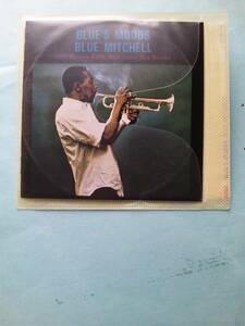 [ postage 112 jpy ]soCD5076 Blue Mitchell Blue's Moods / soft case entering 