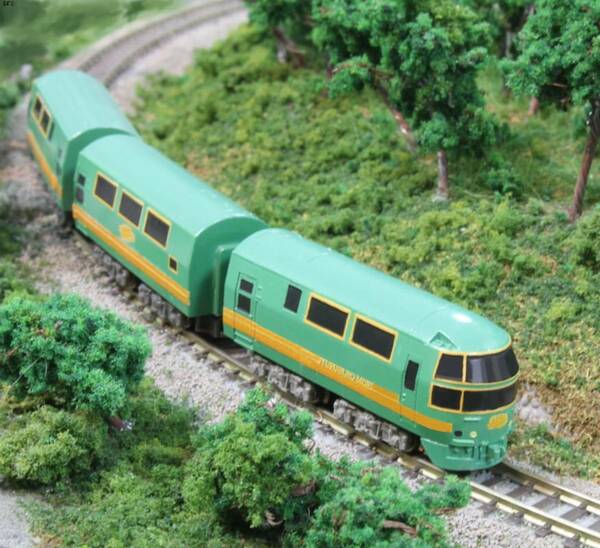Zゲージ キハ71系 ゆふいんの森 ディーゼルカー 鉄道模型 ストラクチャー ジオラマ 送料無料