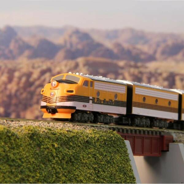 Zゲージ EMD F7 D&RGW 鉄道模型 ストラクチャー ジオラマ ディーゼル機関車 アメリカ カナダ ディスプレイ 海外 送料無料