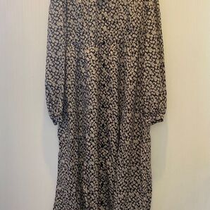 新品 MURUA 小花柄 ワンピース 黒 フリー