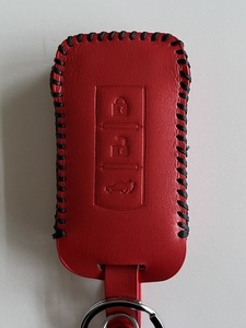 牛革ぴったりフィットケース デリカD:5 アウトランダー3ボタン 赤色 縫い糸黒 三菱 アウトランダーPHEV スマートキーケース 2