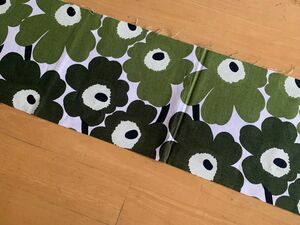 新品★レア　marimekko はぎれ生地　ミニウニッコ　カーキ　ダークグリーン　mini unikko 廃盤カラー　緑　花柄