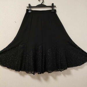 社交ダンス　レースが可愛い黒のスカート