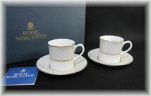 …　ロイヤルウースター ROYAL WORCESTER　デミタス カップ&ソーサー　2客　…　　　イギリス製洋食器海外_画像1