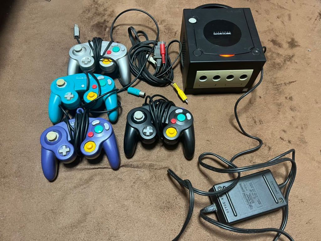 Yahoo!オークション -「ゲームキューブ コントローラー 4個」の落札
