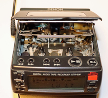DENON DTR-80P ポータブルDATテープレコーダー ジャンク 1円スタート_画像9
