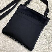 1円 美品 GUCCI グッチ メンズ ショルダーバッグ サコッシュ ボディ メッセンジャー GG プレート ブラック 黒 レザー ナイロン 斜め掛け_画像2